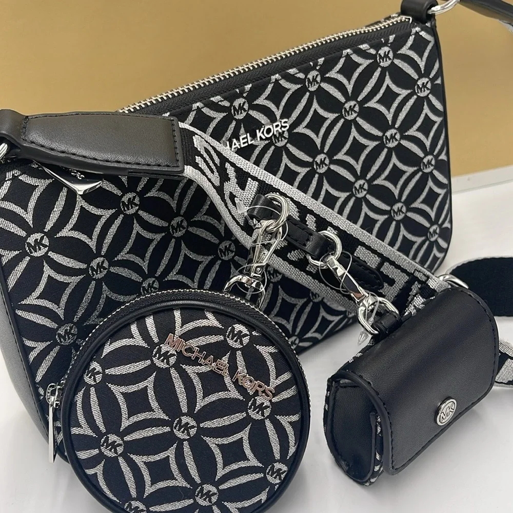MICHAEL KORS Jet Set Travel Small Logo Jacquard Crossbody With Tech Attach - BLK - Picture 3 of 16